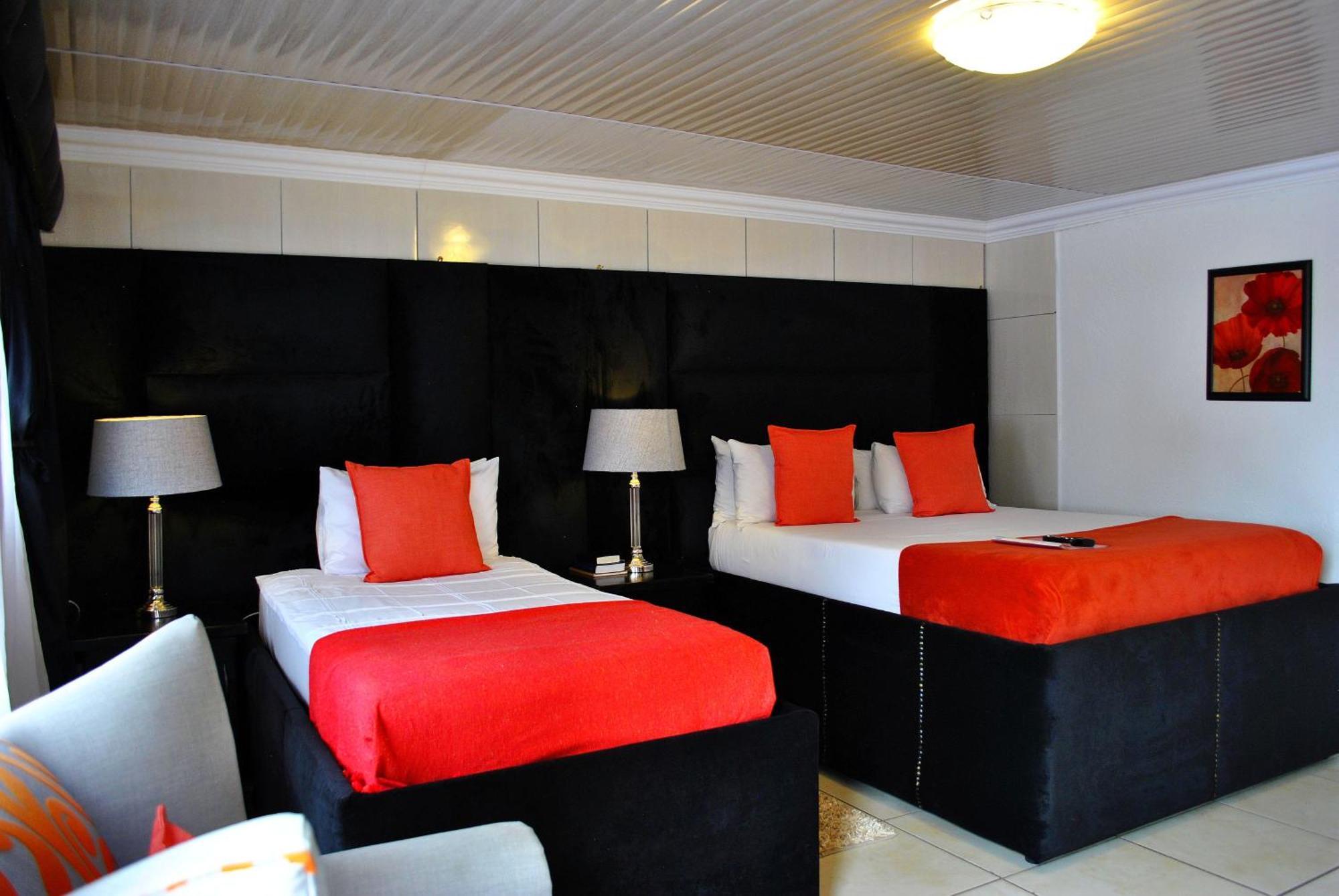 Lapologa Bed & Breakfast Тзанеен Экстерьер фото
