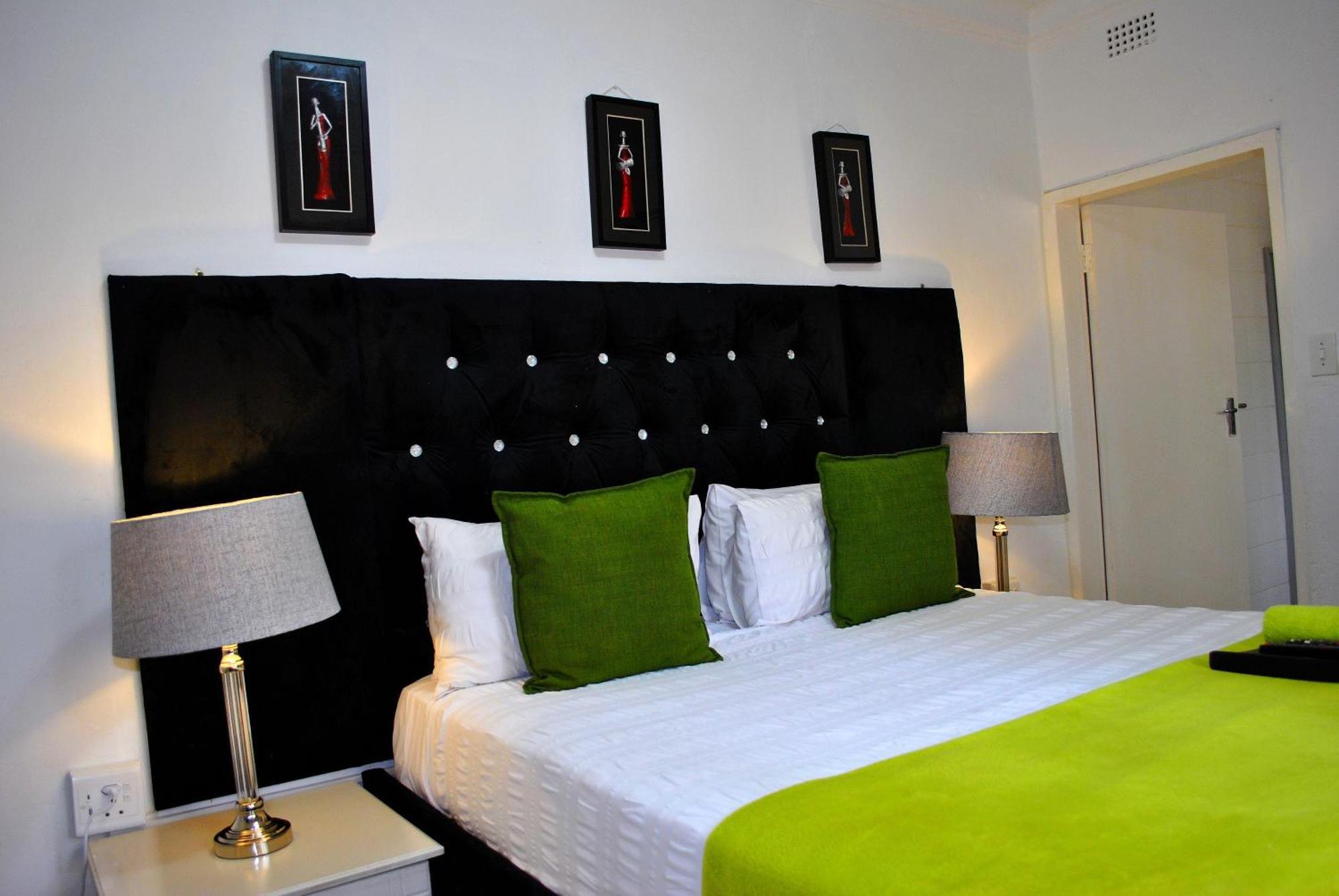 Lapologa Bed & Breakfast Тзанеен Экстерьер фото