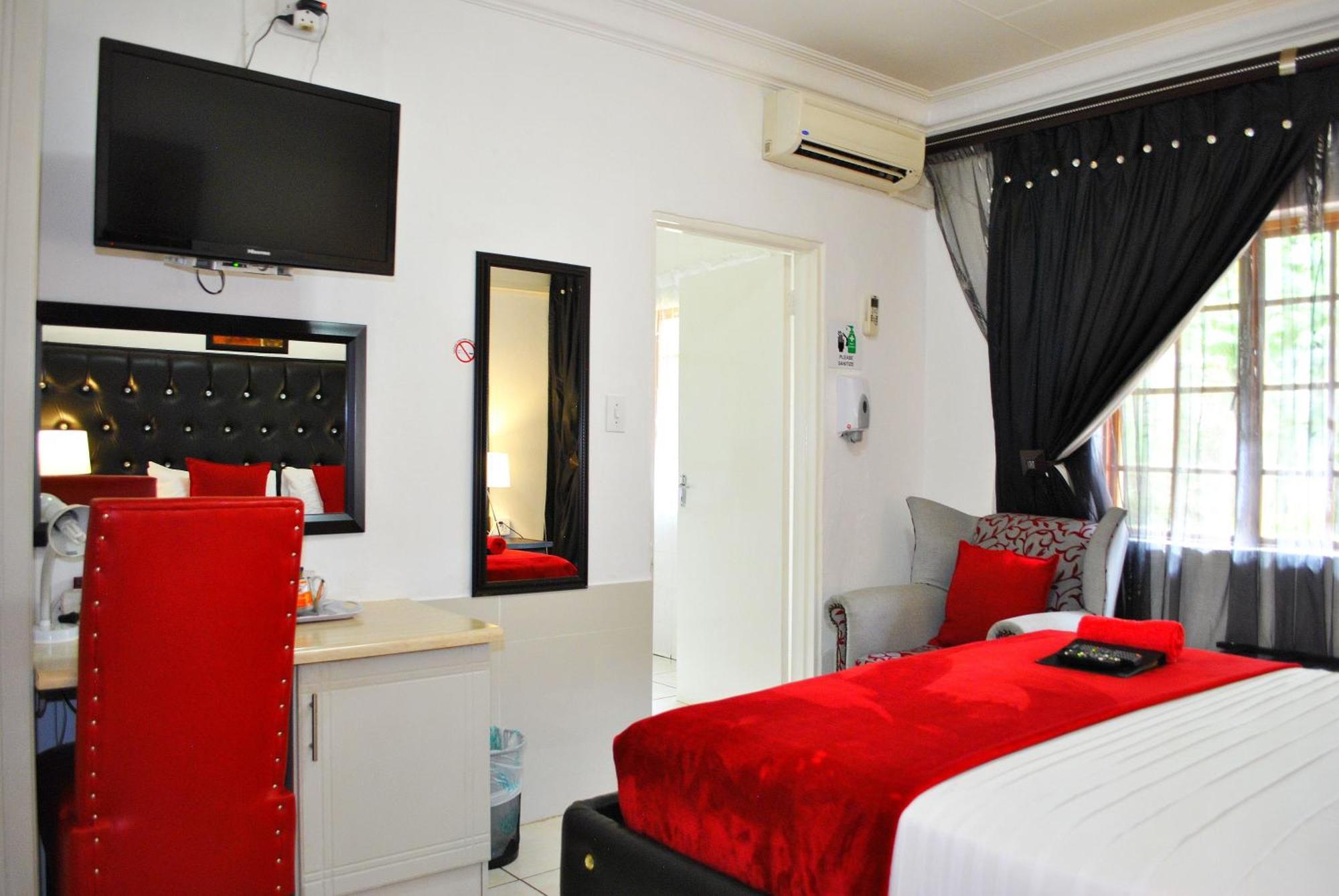 Lapologa Bed & Breakfast Тзанеен Экстерьер фото