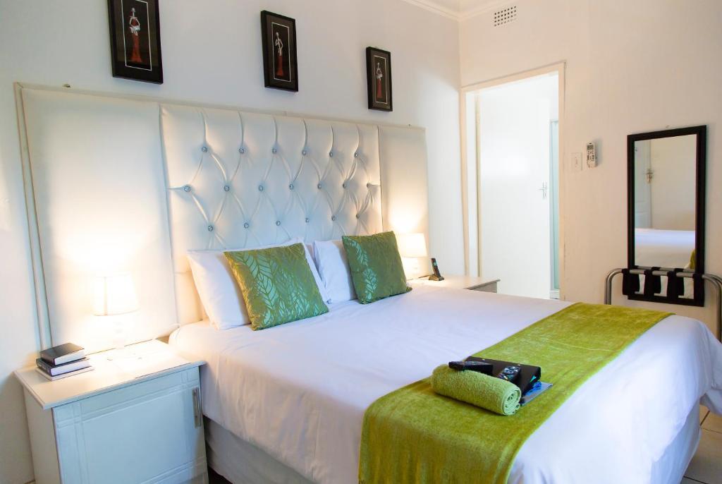 Lapologa Bed & Breakfast Тзанеен Номер фото